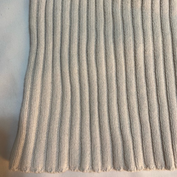 Off white halter top - Picture 3 of 3